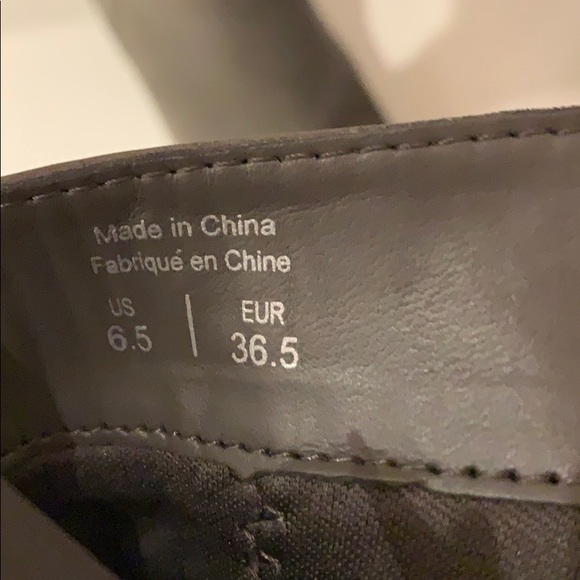 Heeled boots - Picture 3 of 4